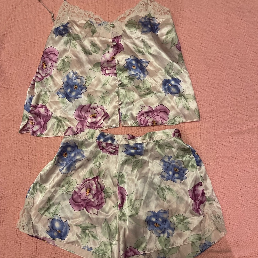 Satin camisole set. Pink with flowers. Size medium